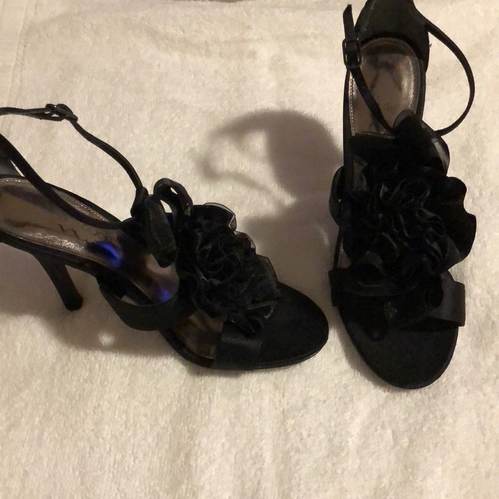Black dress open sandals, worn for 10 minutes